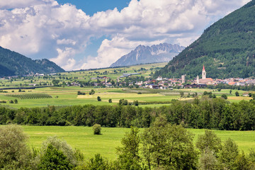 Obraz premium Val Venosta, Vinschgau, Alto Adige, Italy. View over Mals in South Tyrol