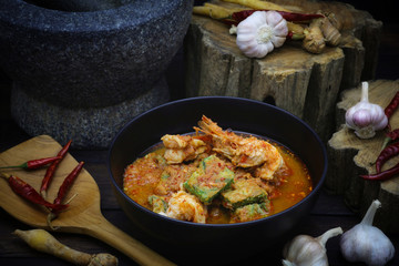 Sour Soup with Shrimp Cha Om Is a spicy Thai food, can taste Thai curry paste, eat with hot rice.