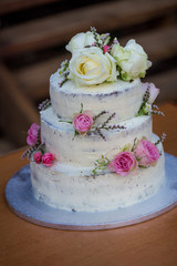 Obraz na płótnie Canvas wedding cake at the wedding