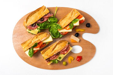 
タイトル 	フランスパンのサンドウィッチ French bread tomato cheese sandwich