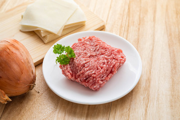 シュウマイの具　ひき肉と玉ねぎと皮