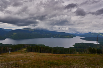 Fototapeta na wymiar Mountain lake in the summer