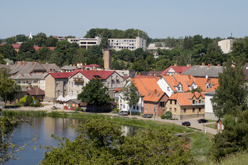 Obraz premium A small beautiful town by the lake