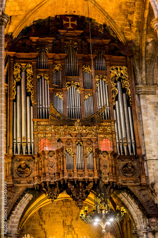 Wall mural Barcelona, Catalonia, Europe, Spain, September 22, 2019. Awesome interior of the Cathedral of the Holy Cross and Saint Eulalia (Cafedral de la Santa Cruz Eulalia).