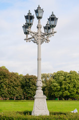 Fototapeta premium Vintage street light in city park