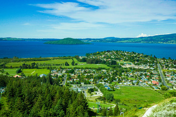 Fototapeta na wymiar Spectacular views of Lake Rotorua and the city