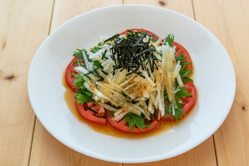 トマトとみず菜と大根サラダ