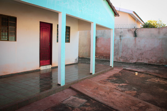 Casa antiga, da d&eacute;cada de 80