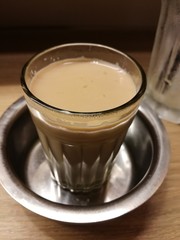indian spicy milk tea, masala chai