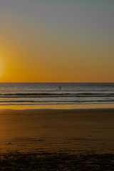 Skyline Sunset on the beach concepto de paz vacaciones veranos calurosos