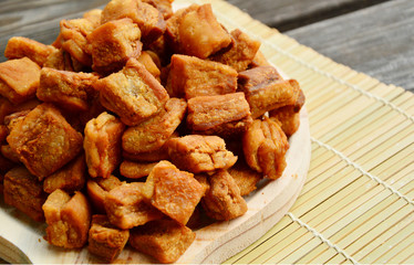 Pork Crackling from lard