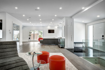 New big luxury modern house in Montreal's suburb partially furnished with backyard, empty rooms,...