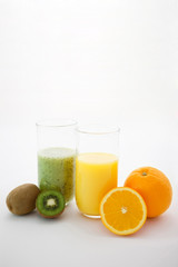 orange juice and kiwi juice