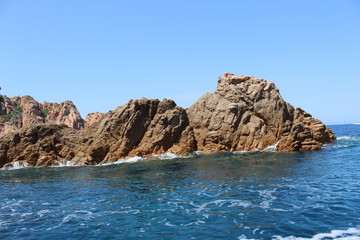 Fototapeta na wymiar Paysage de la Corse lors d'un voyage, ciel, mer, montagne, magnifique