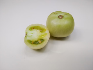 sliced green tomatoes
