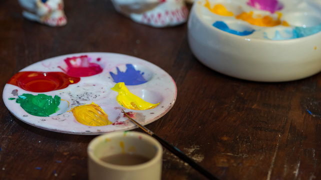 Pintando calaveritas de az&uacute;car para d&iacute;a de muertos manualidad artesan&iacute;a mexicana tradicional decoraci&oacute;n diablito