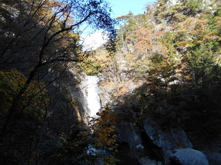 秋の仙娥滝

