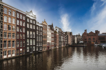 Fototapeta na wymiar Damrak in Amsterdam