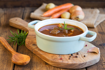 Gulaschsuppe
