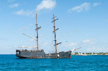 Fototapeta premium Old Tall Ship by Grand Cayman Island