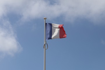 Drapeau français à Port-Louis, ville de Port-Louis, département du Morbihan, région Bretagne, France