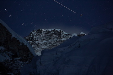 8516m MT. Lhotse and the beautiful night sky with a meteor - obrazy, fototapety, plakaty