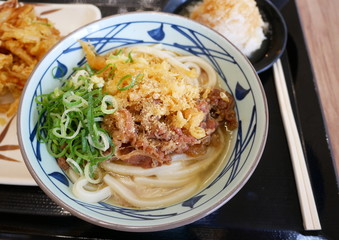 カスうどん

