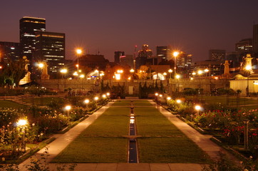 Fototapeta na wymiar 都市公園の夜景