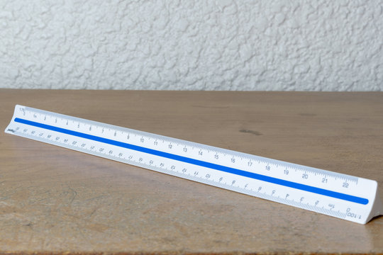 Escalimetro para dibujo de planos a escala