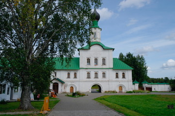 Fototapeta na wymiar Holy Trinity Antonievo-Siysky monastery — a monastery of the Archangel diocese of the Russian Orthodox Church