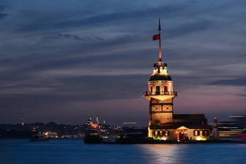 Obraz premium Maiden's Tower at night - Istanbul, Turkey