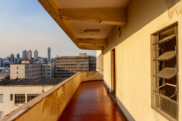 Old Classic Hotel dirt corridor