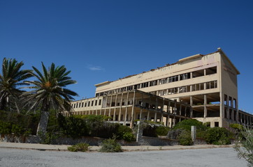 Fototapeta premium abandoned building at funtanazza, sardinia, italy