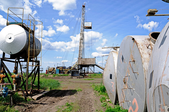 mounted workover unit on a gas well