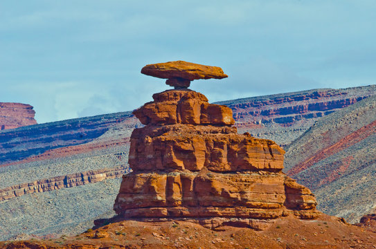 USA, Utah. Mexican Hat, a sombrero shaped rock.
