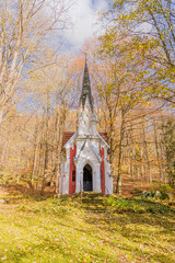 Laska' s Chapel - The director of the local theatre Julius Laska had this chapel built in 1909 in memory of his mother. It is a narrow building in the neo-Gothic style - Marianske Lazne (Marienbad)

