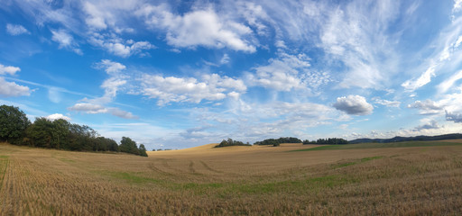 Fototapeta na wymiar scenic panorama view of natural landscape under a cloudy sky