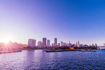 横浜みなとみらいの夕景