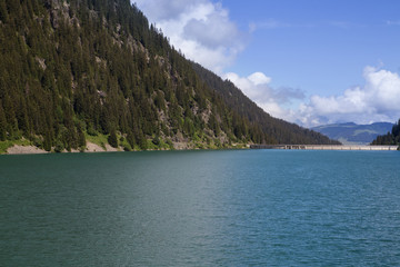Fototapeta na wymiar Lac de Saint-Guérin