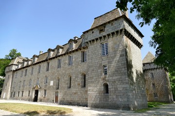 Fototapeta na wymiar Façade du Château de la Baume à Prinsuéjols
