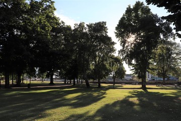 Le parc des arènes de Dax, grand espace vert public, ville de Dax, département des Landes, France