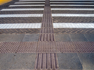 tatil pedestapiso strip for the visually impaired