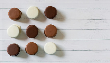 chocolate cookies argentinos, alfajores