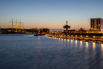 Fototapeta premium Travemünde bei Nacht
