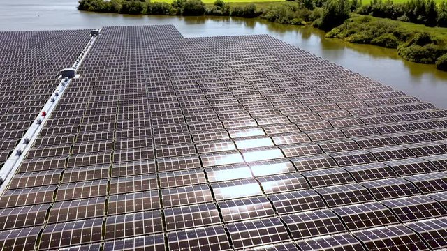 Floating Solar Panels 