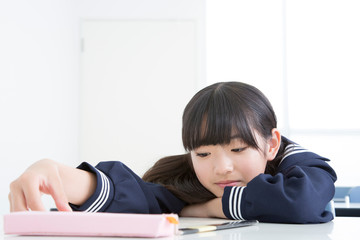 勉強嫌いの女子中学生