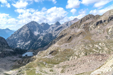 Fototapeta na wymiar Paysage de montagne dans les Alpes