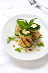 zucchini rolls with cheese