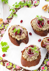 Aubergine caviar