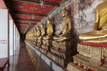 Fototapeta premium Wat Suthat Thepwararam, Bangkok Thailand